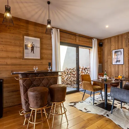 Luxe Spacieux, Piscine Chauffee, Vue Et Montagnes, Proximite Immediate Pistes 샬레 *