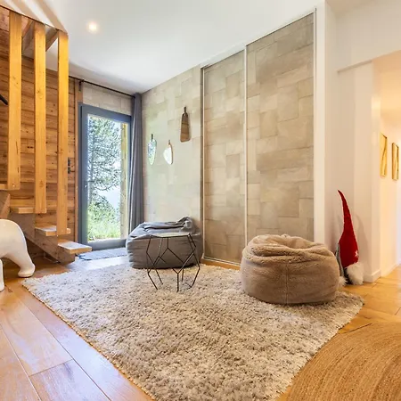 Luxe Spacieux, Piscine Chauffee, Vue Et Montagnes, Proximite Immediate Pistes 레장글